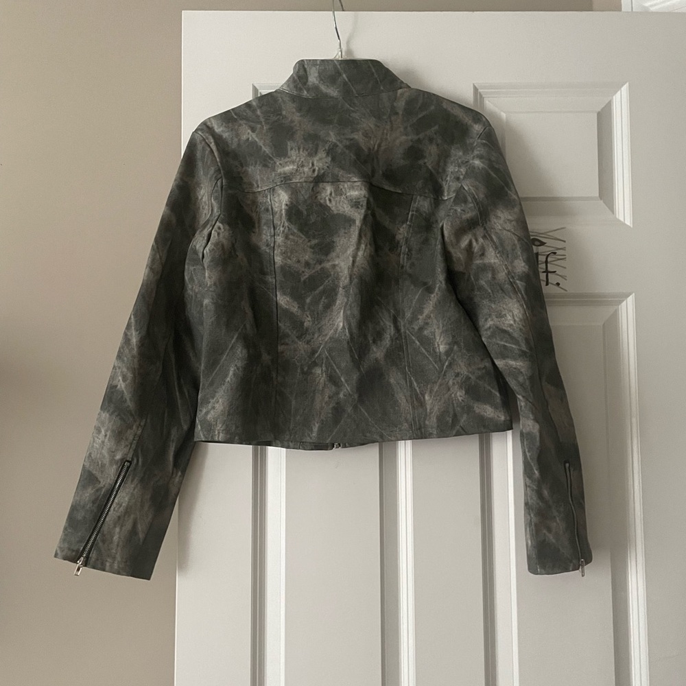Gray Jacket - Picture 2 of 2